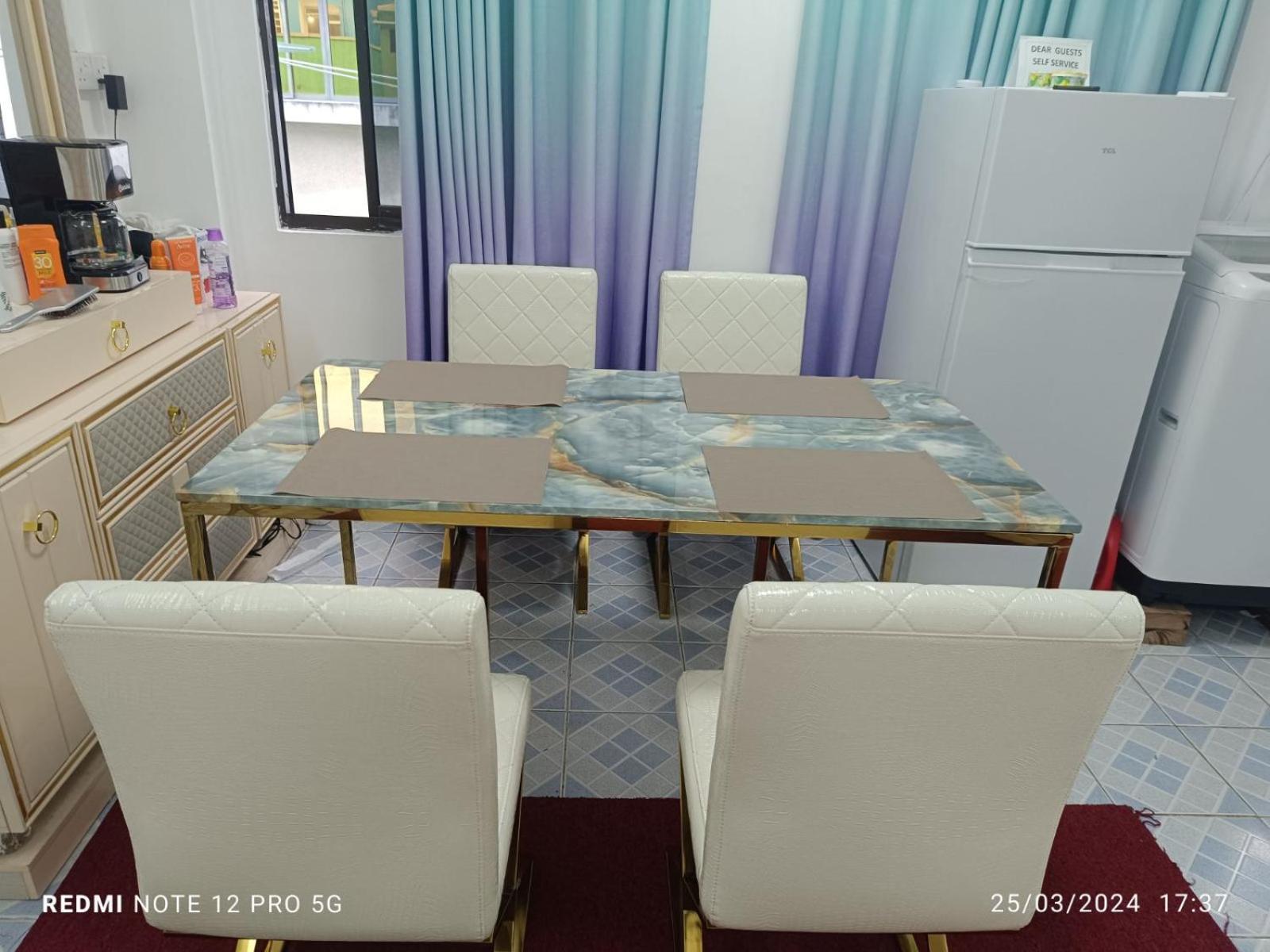 Ontrack Travel Transit Hotel มาเล ภายนอก รูปภาพ